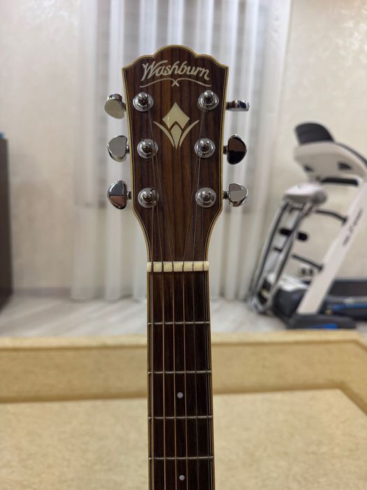 Гитара Washburn из америки