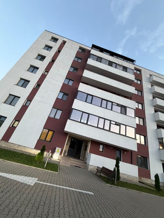 Vand apartament 2 camere (zona linistita, Str. Pepinierei)
