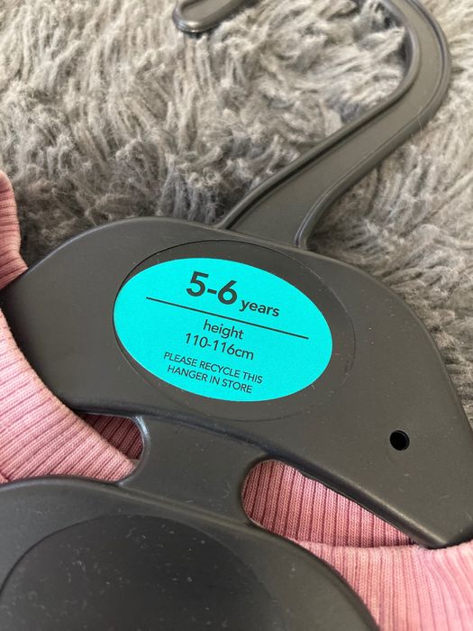 Нови блузи момиче  от Англия 5-6г (110-116см)