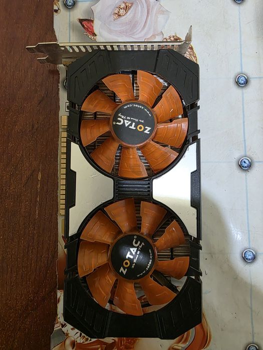 Видео карта 750 ti 2 g