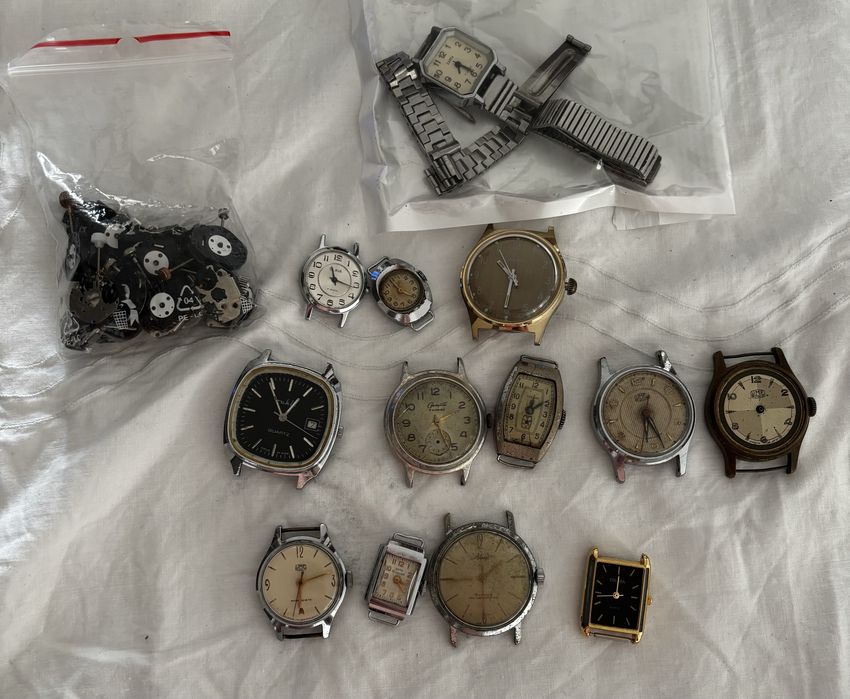 Lot ceasuri mecanice vintage + mecanisme quartz