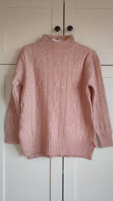 Топъл пуловер размер S 60% отстъпка