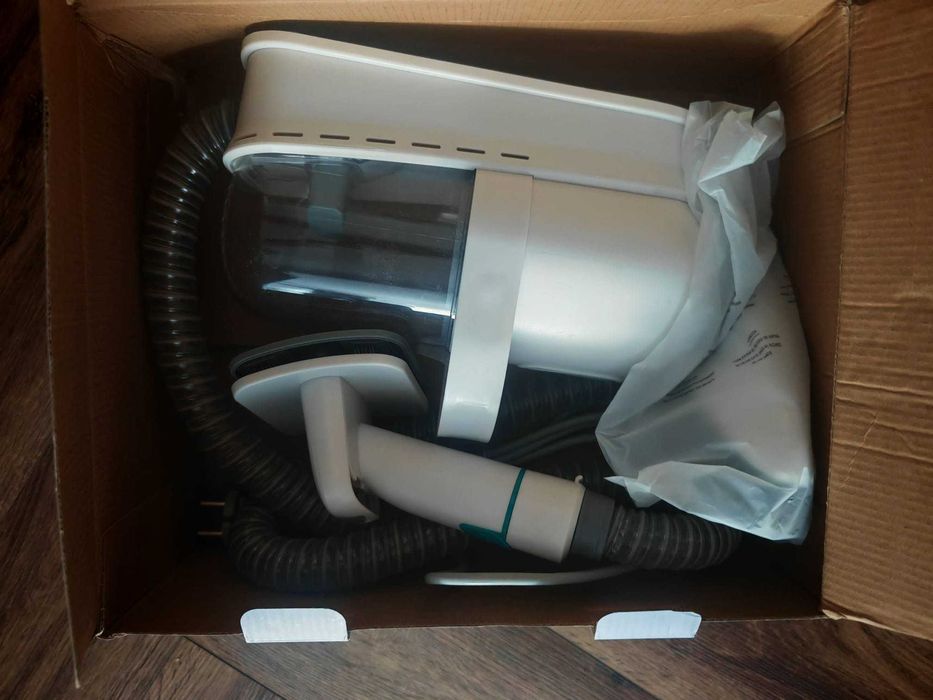 Kit de ingrijire animale SoSar® cu aspirator 7 in 1, pentru caini si pisici, 230V