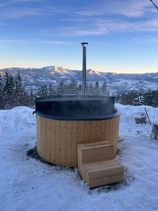 Ciubar  jacuzi de fibra de sticla cu soba integrata,în Cluj Napoca