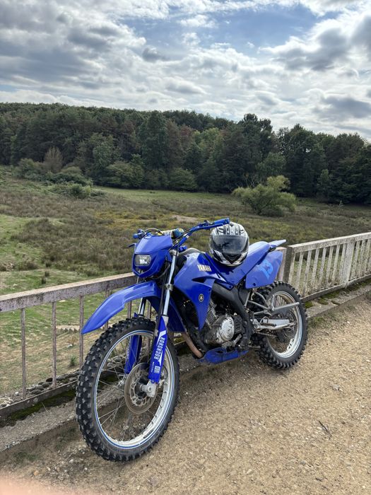 Vand sau schimb yamaha 125 xt r