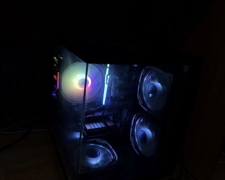 Компьютер игровой в полной комплектации