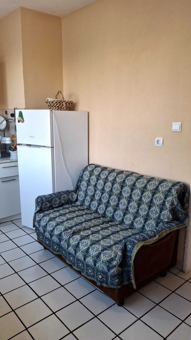 Давам апартамент под наем