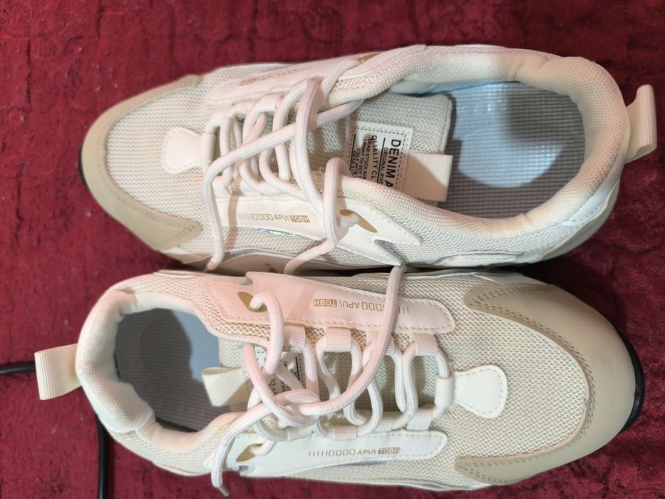 Продам кроссовки унисекс