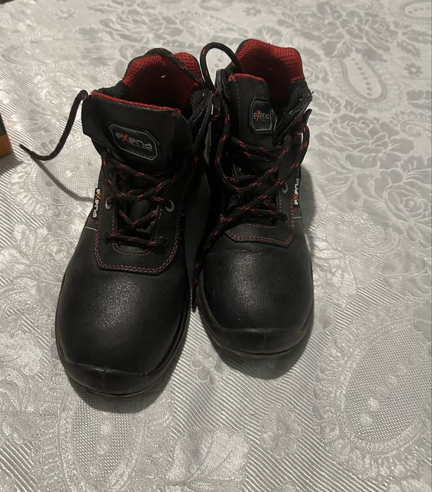Работни обувки, номер 38
