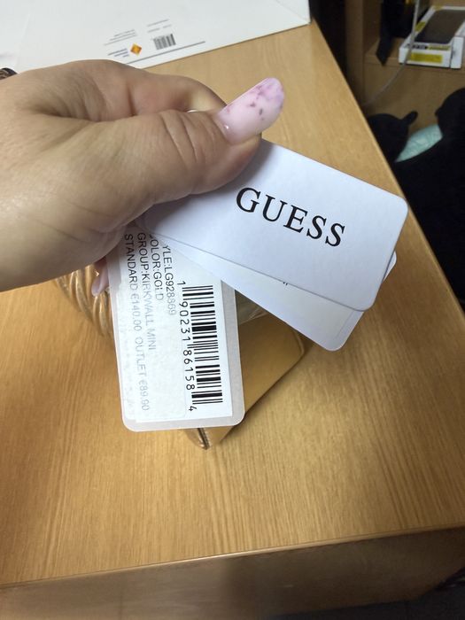 Geanta Guess aurie noua