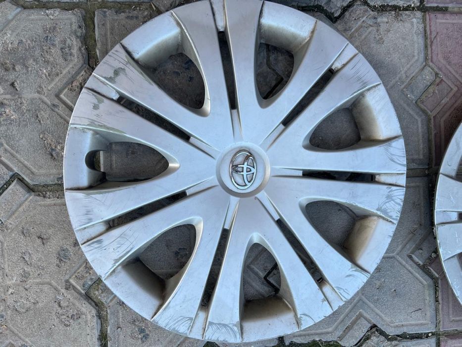 Колпаки на автомашину TOYOTA