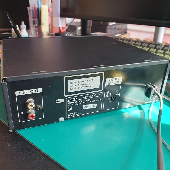 CD проигрыватель SONY CPD-S45