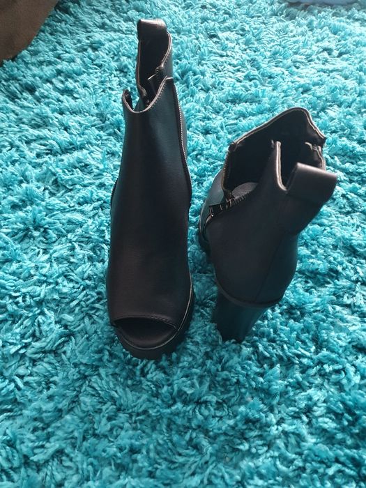 Incaltaminte negre nr 38