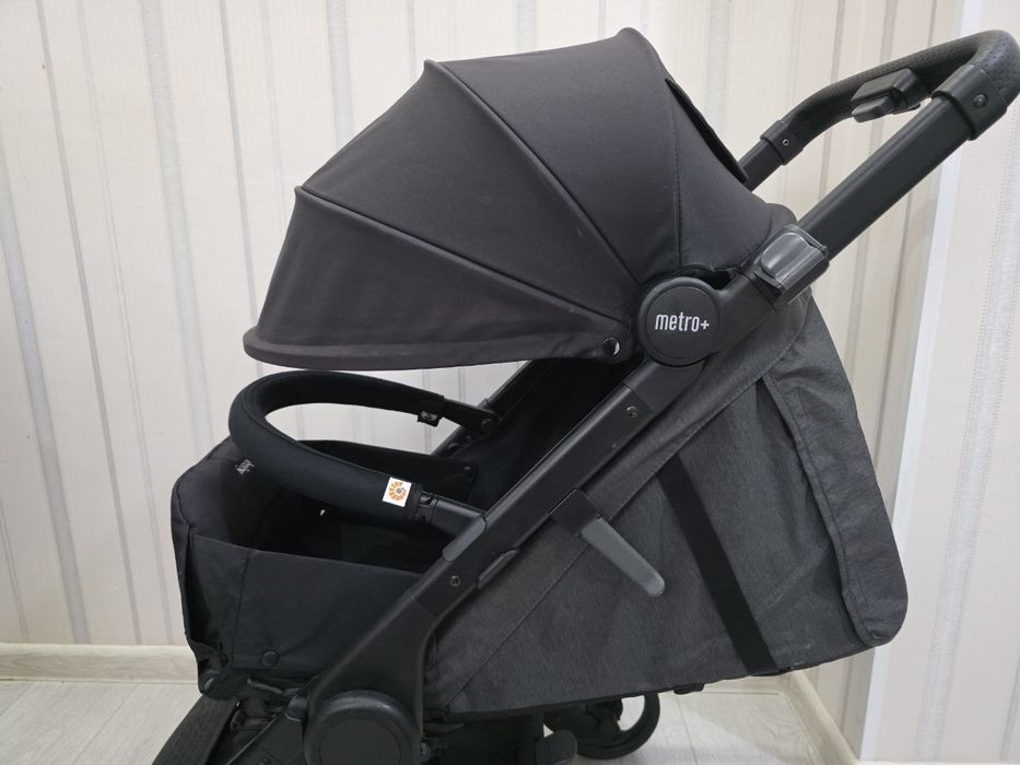 Ergobaby Metro plus детская коляска
