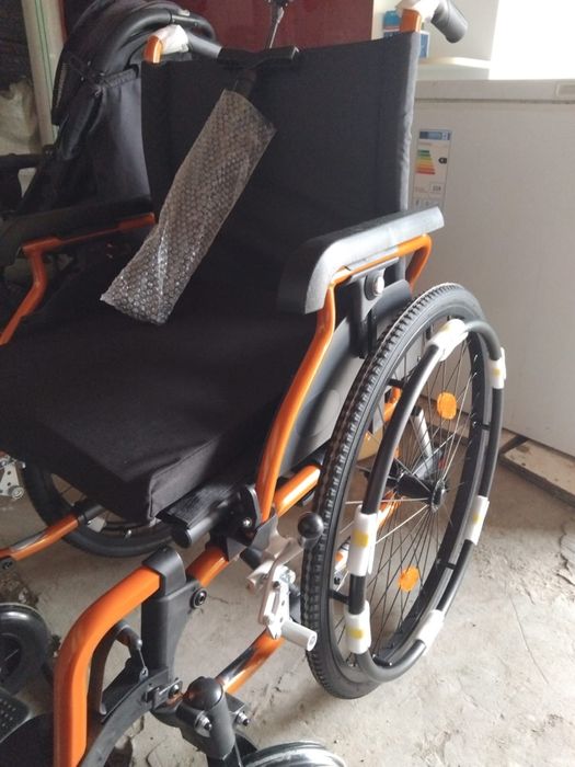 Коляска инвалидная