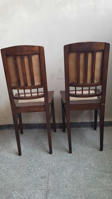 Два ретро стола от масивно дърво