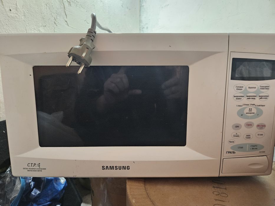 Продам микроволновую печь