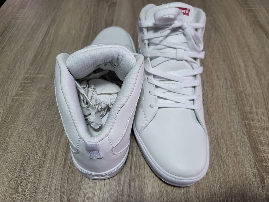 Adidași Levis,  mărime 45