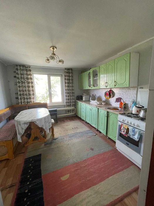 продам 4 комнатный дом