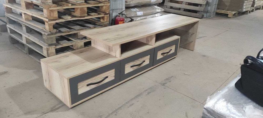 Тумба под телевизор (3 вида)