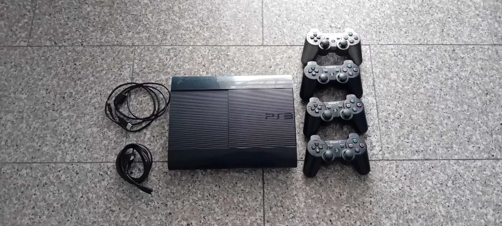 PlayStation 3 PS3 "super slim"