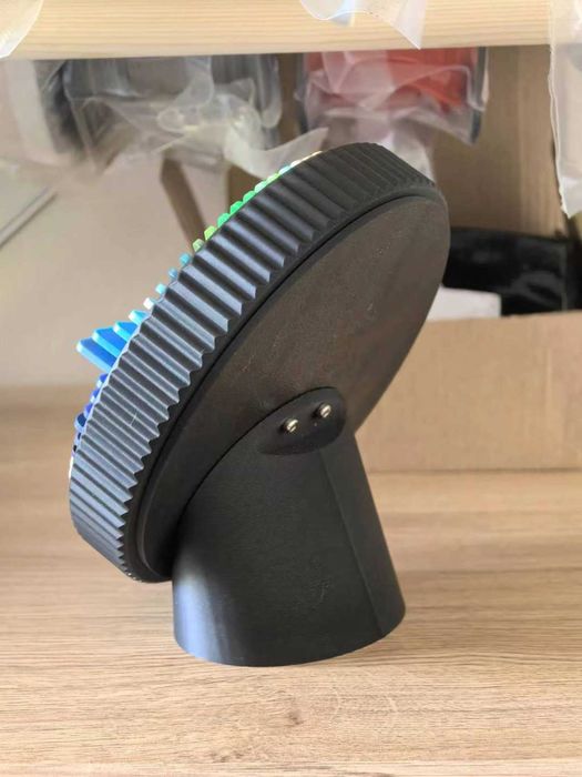 Декоративная вращающаяся стойка образцов филамента от BambuLab