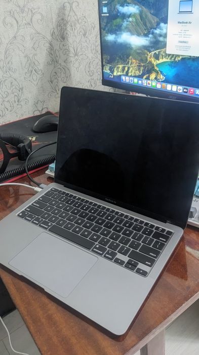 Macbook m1 8/256