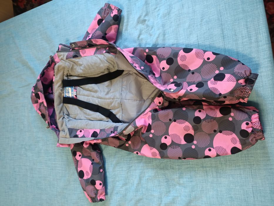 Продам комбинезон демисезонный