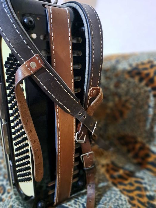 Продавам акордеон 120 баса