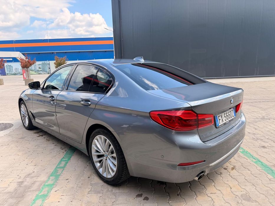 BMW seria 5 G30 530d xDrive Aut Luxury line