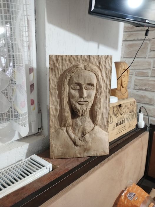 Sculptura originală în lemn de stejar vechi