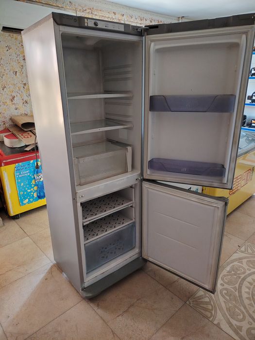 Холодильник бирюса