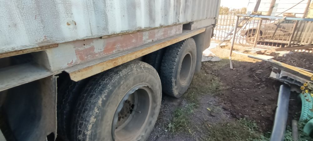 КамАЗ в хорошем состояние.