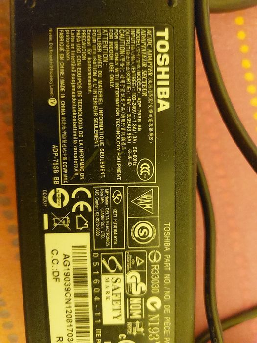 Incarcator laptop toshiba original 19v 3.95A