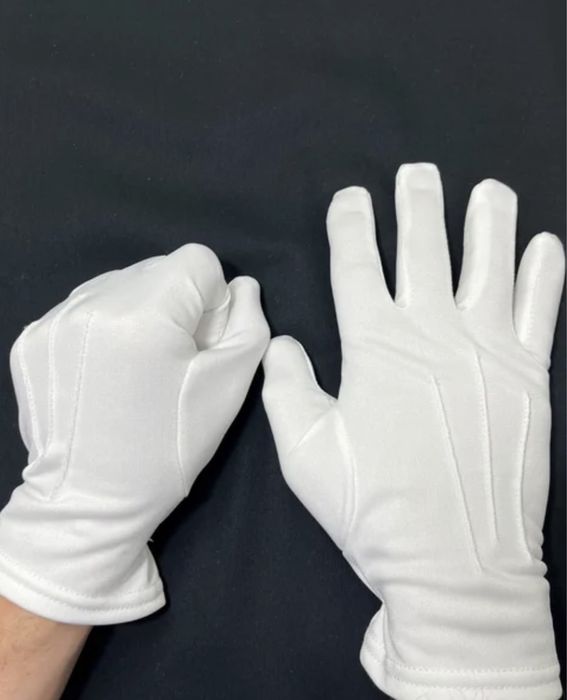 Перчатки белые парадные