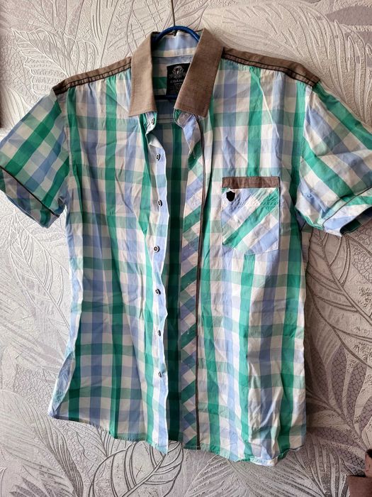 Рубашки мужские новые