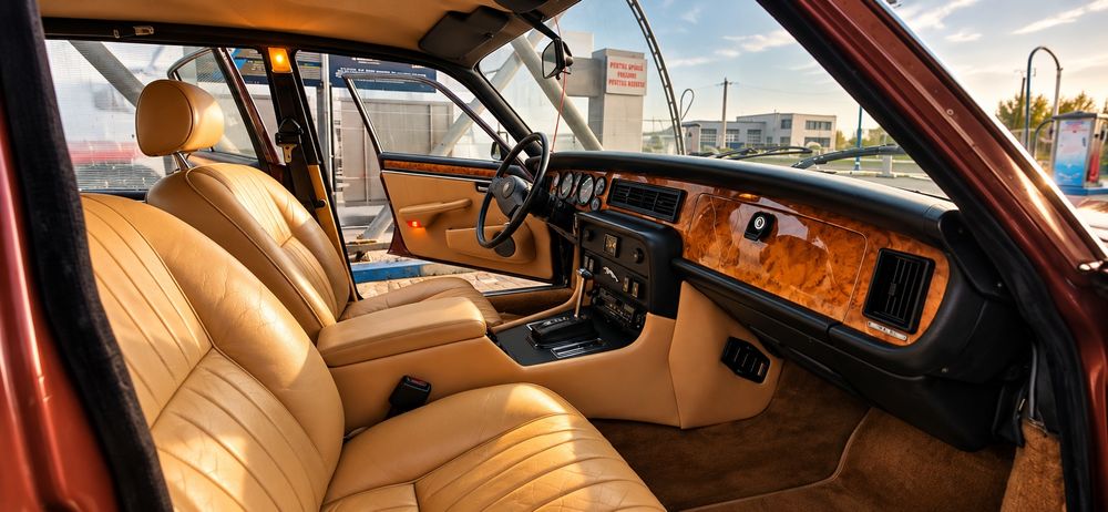 JAGUAR XJ 1983 — imagine 3
