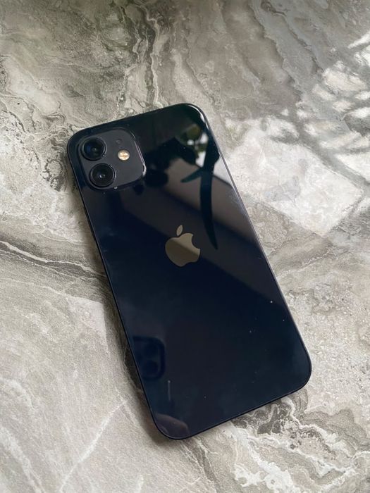 Iphone 12 64gb в хорошем состоянии