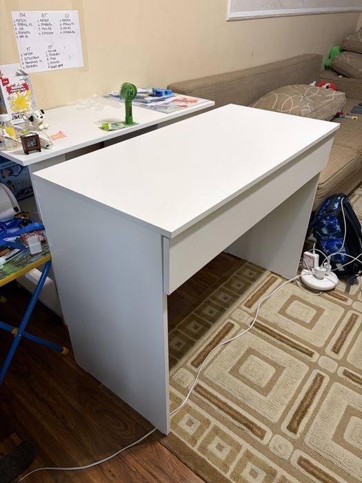 Письменный стол, белый