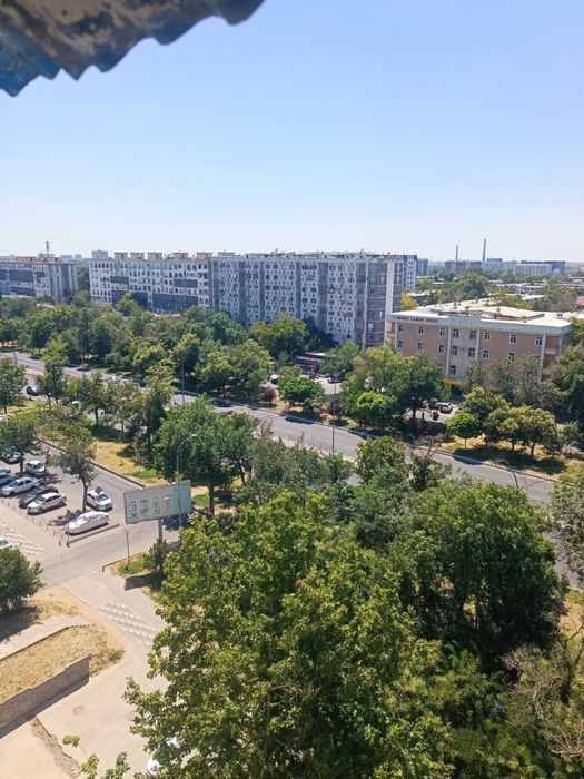Юнусабад 13 квартал 3/9/9 срочная продажа