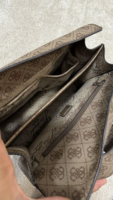 GUESS Дамска чанта