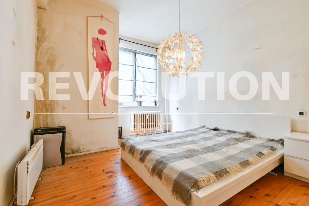 Продава се Тристаен апартамент в София, Център - 82 кв.м за 2869 €/кв.м - Снимка #5