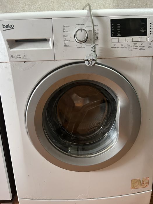 Продам б/у стиральную машинку beko