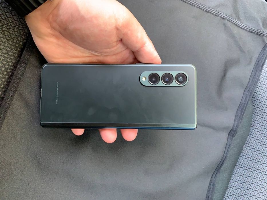 Samsung Galaxy Fold 3/256g