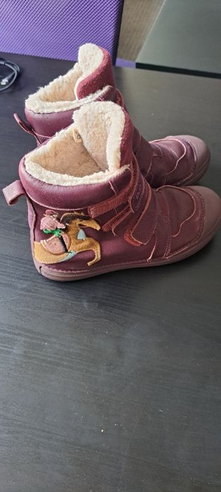 Ghete din piele imblanite