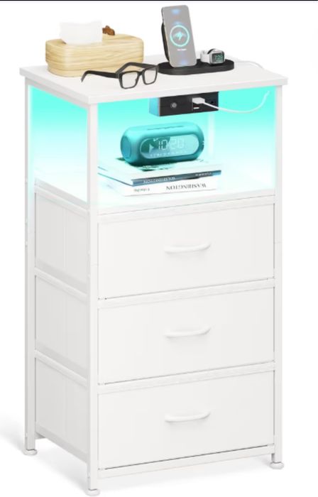 Noptiera cu led si usb 3 sertare