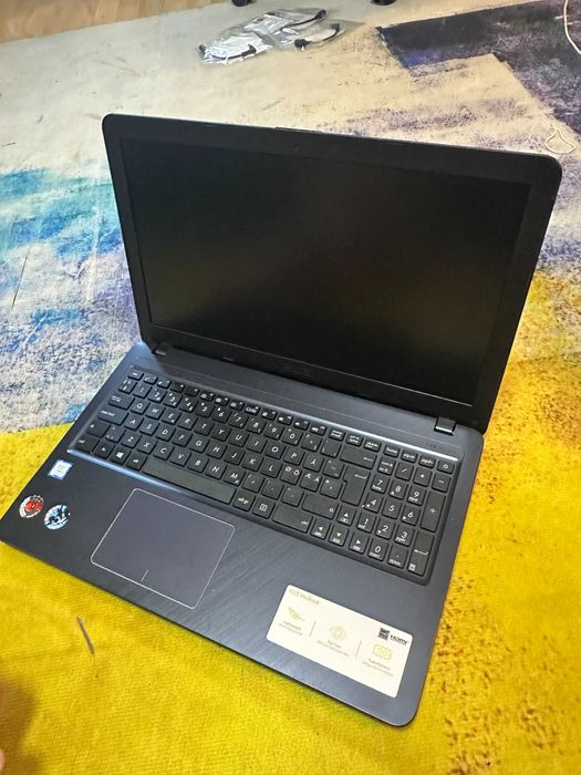 Laptop Asus R543u, i5 gen 8 octacore, ddr4 , ssd 120 gb