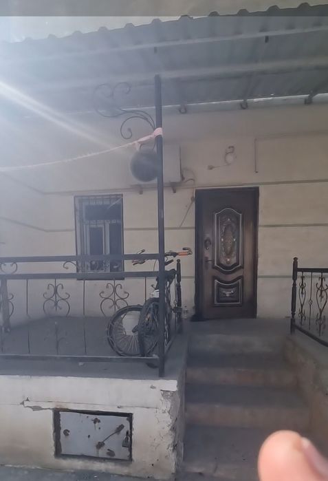 FARG'ONA SHAHAR muhayyo shodiyona MFY da uyimz arzon narxda sotiladi