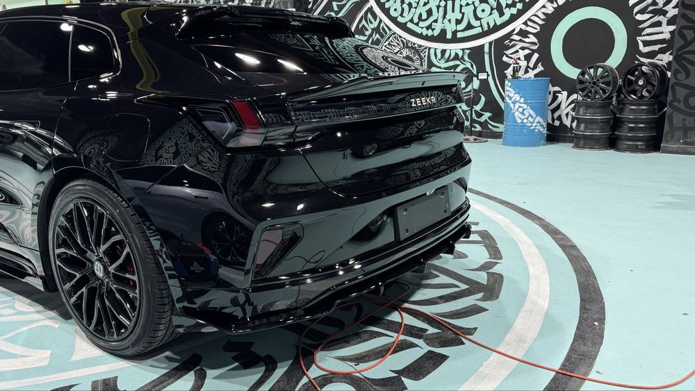 Stealthside - zeekr 001 tuning. Spoiler. Обвесы. Тюнинг. БлэкПиано