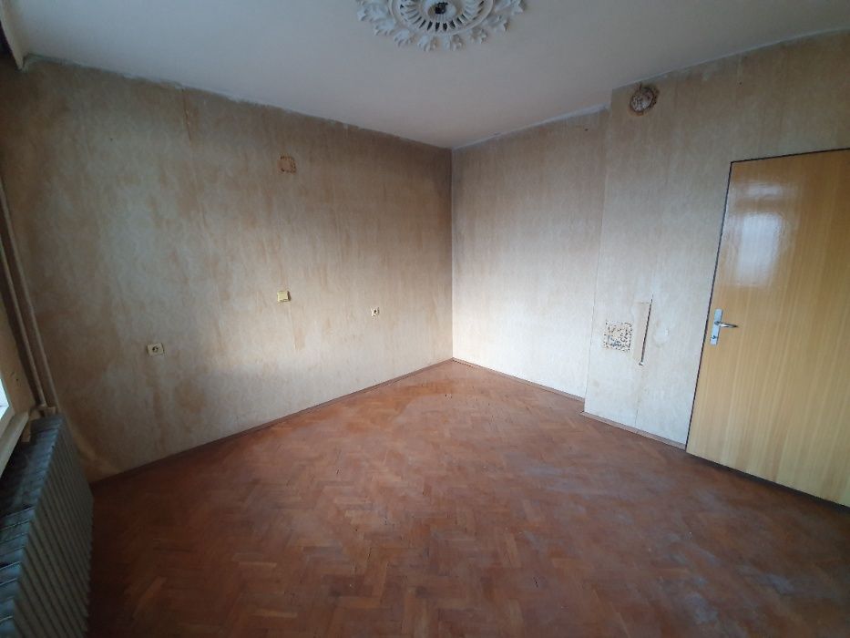 Продава се Многостаен апартамент в Велико Търново, Бузлуджа - 150 кв.м за 1000 €/кв.м - Снимка #3